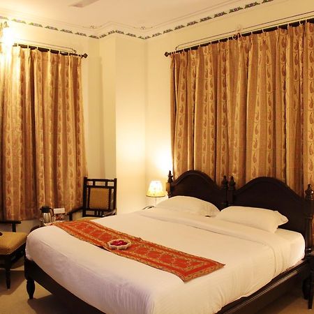 Hotel Mahima Palace Udaipur Esterno foto