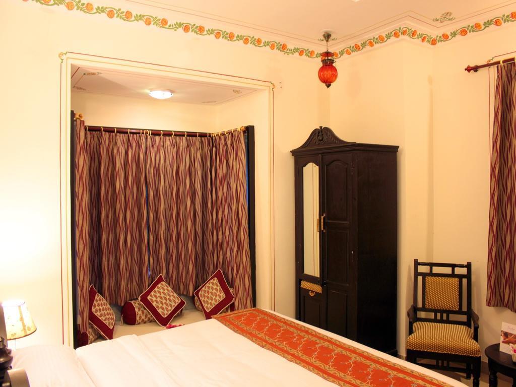 Hotel Mahima Palace Udaipur Esterno foto